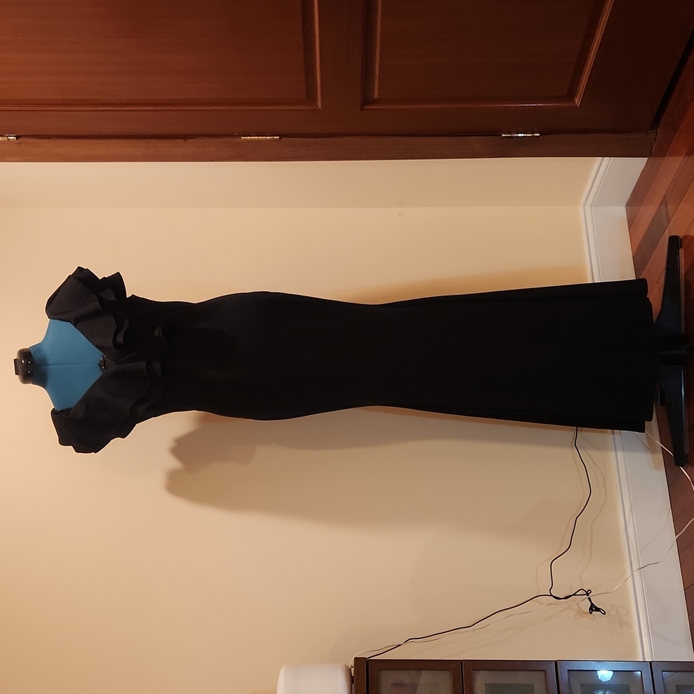 Xtaren Ruffle Off The Shoulder Maxi Dress black size L